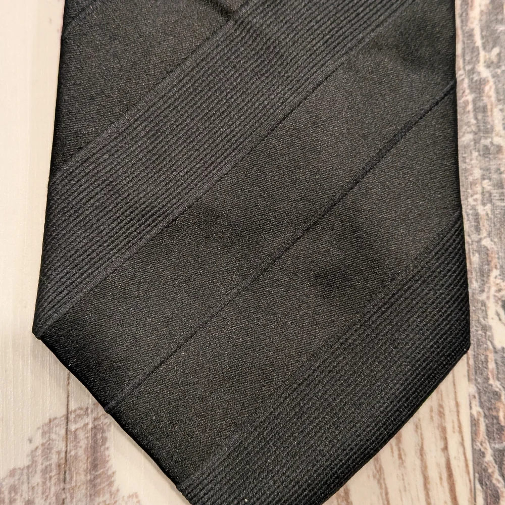 Donald Trump Signature‎ Gold Bar Classic Black Striped Men's Tie